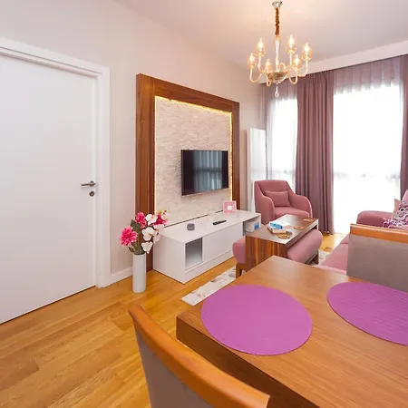 Mera Suites Airport 3*
