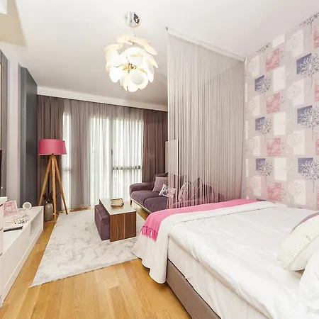Отель Mera Suites Airport 3*