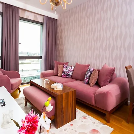 Отель Mera Suites Airport